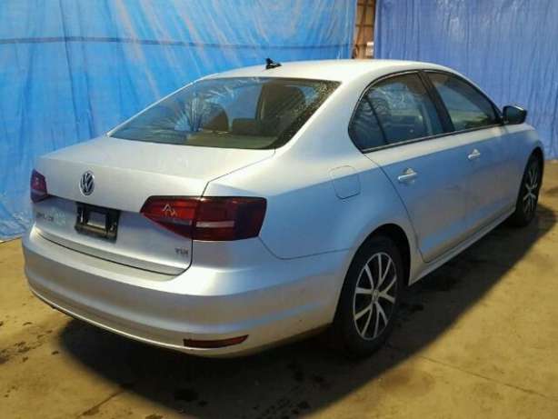 post196-2_volkswagen_jetta_2016