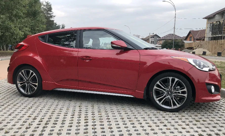 post1978-2_hyundai_veloster_2016