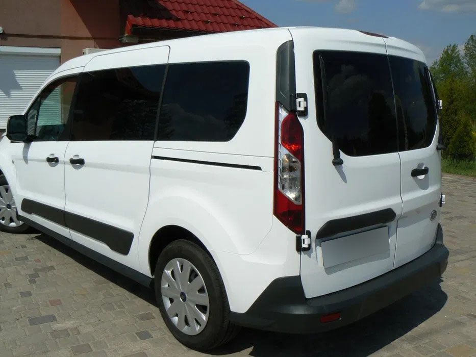 post2151-2_ford_tourneo_connect_2015