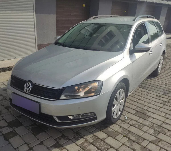 post2204_volkswagen_passat_variant_2013