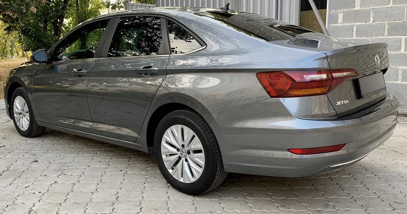 post2290-2_volkswagen_jetta_2018