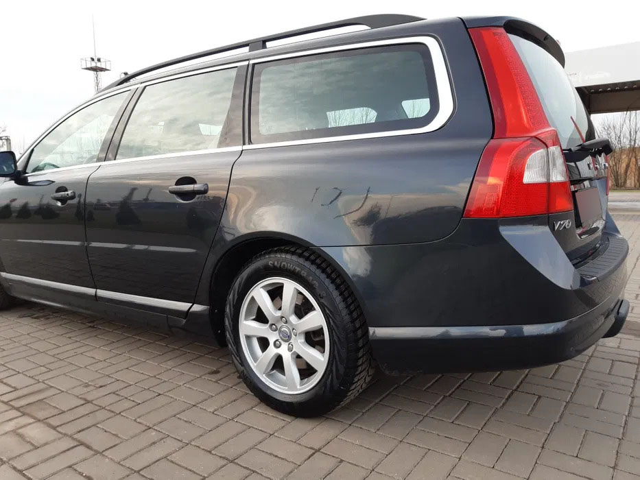 post2326-2_volvo_v70_2010