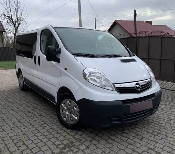 opel vivaro 2010