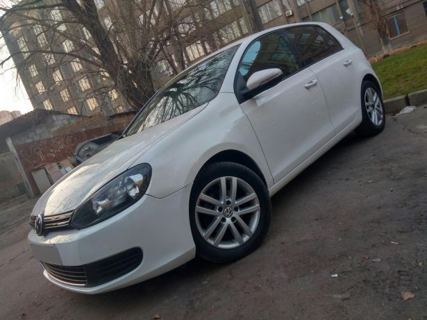 post246-2_volkswagen_golf_2011