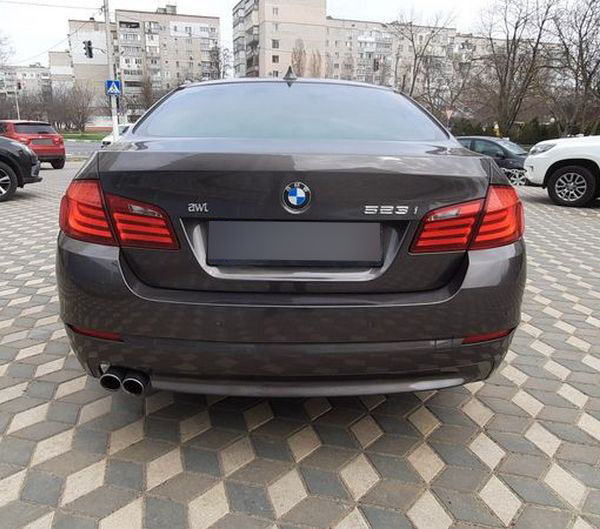 bmw 523 2011