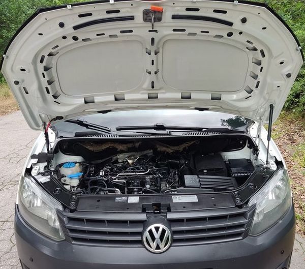 volkswagen caddy 2011