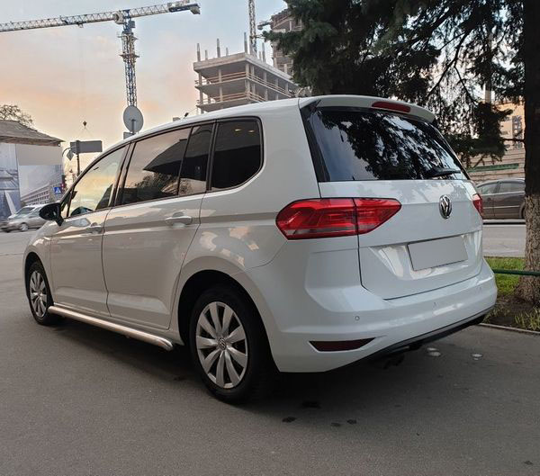 volkswagen touran 2016