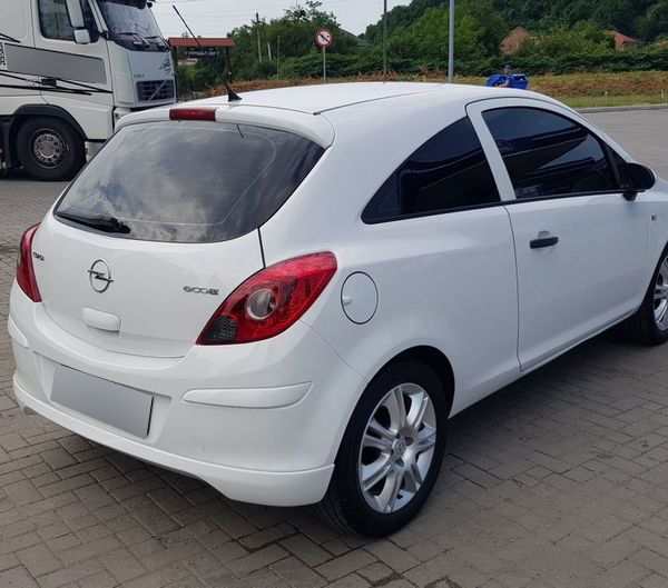 opel corsa 2009