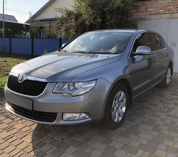 skoda superb 2012