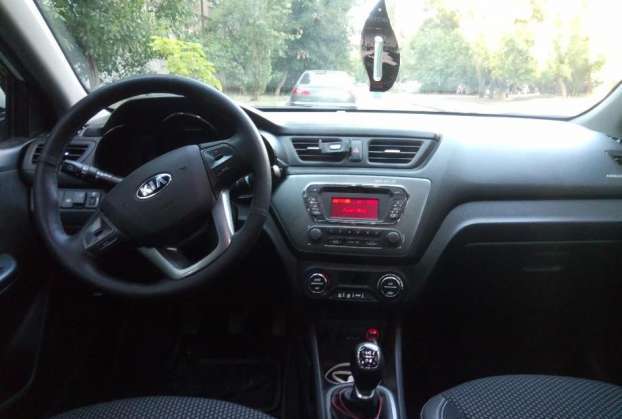 post281-3_kia_rio_2013