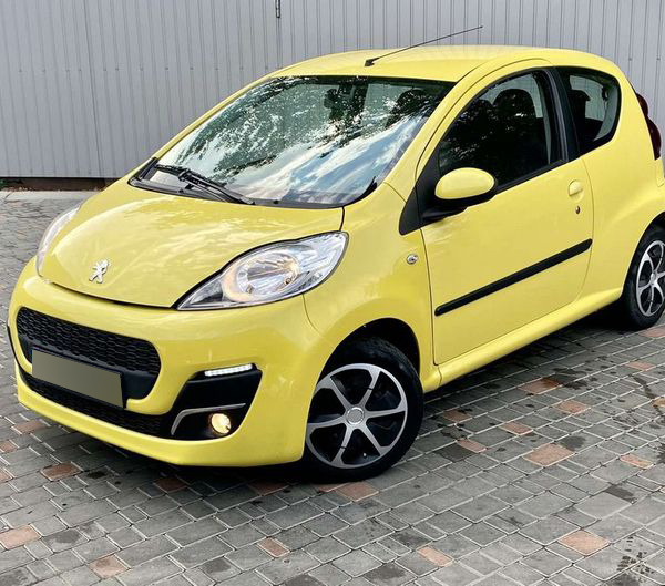 peugeot 107 2012