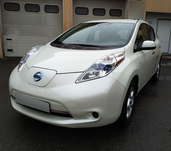 nissan leaf 2012