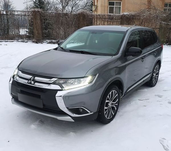 mitsubishi outlander 2017