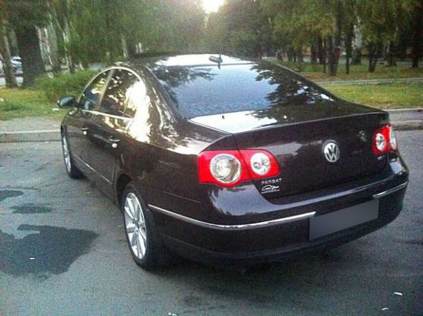 post307-2_Volkswagen_Passat_2006