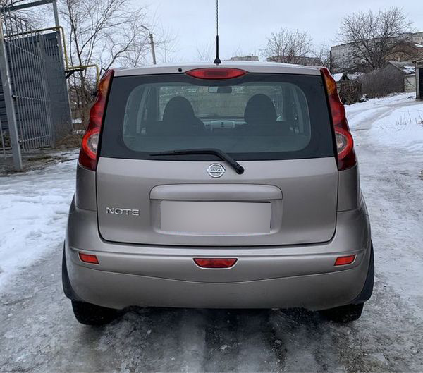 nissan note 2013