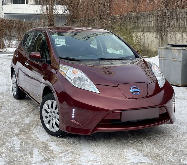 nissan leaf 2017