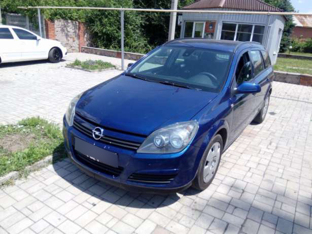 post320-3_Opel_Astra_2005