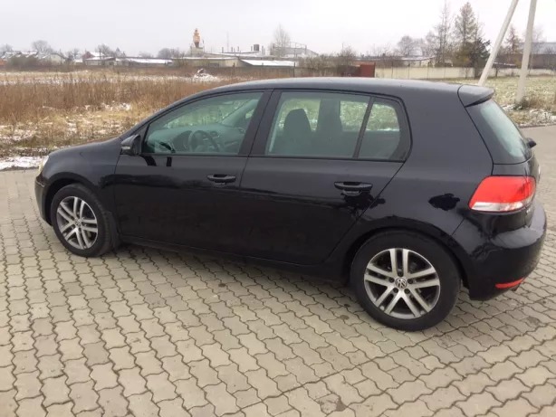 post369-2_volkswagen_golf_2011