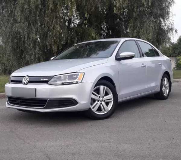 post633_volkswagen_jetta_2013