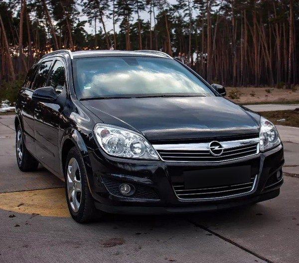 post671_opel_astra_2011